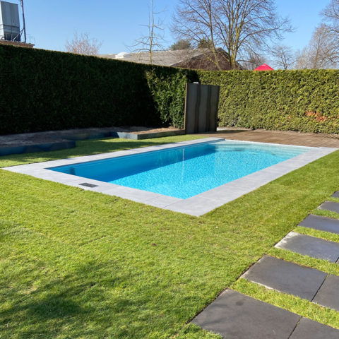 Frings_Poolbau_Artikelbilder_Referenz_pool-mit-terasse_warendorf_seite_1000x1000