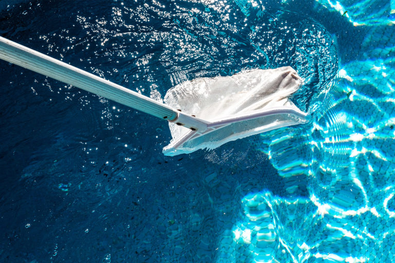 Frings_Poolbau_warendorf_Artikelbild-Poolplannung-Poolpflege_1920x1280