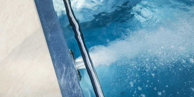 HFrings_Poolbau_warendorf_Artikelbild_Ausstattung-Haltestangen_1920x1440