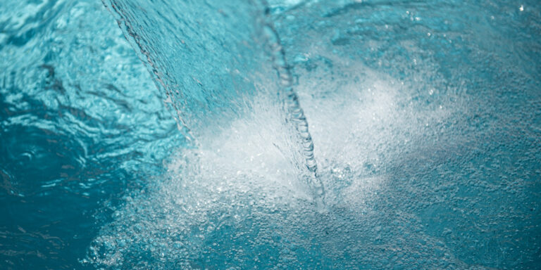 Frings_Poolbau_Blog_Poolfarbe